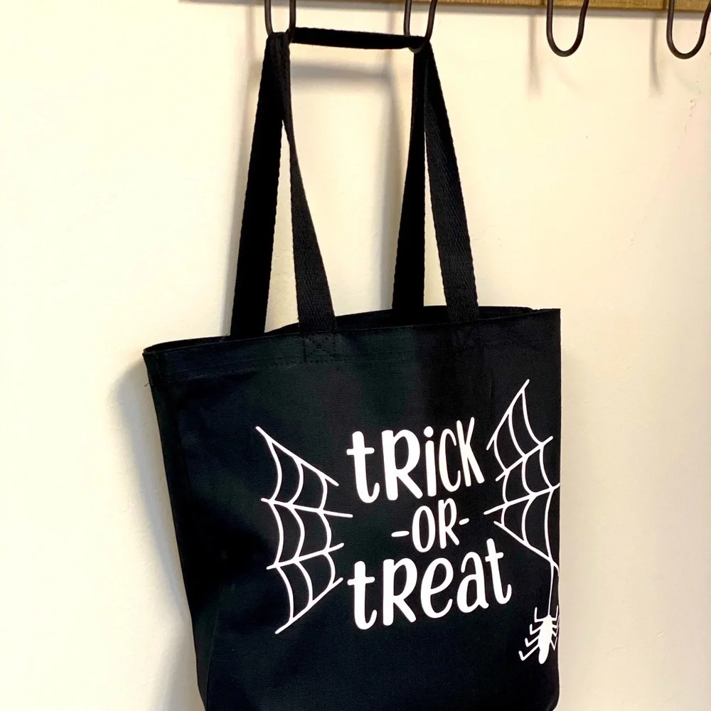 TRICK OR TREAT 🕷🧡 Cotton Canvas Tote Bag in Black~ NEW W/OUT TAGS